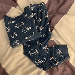 Carter’s pajama set